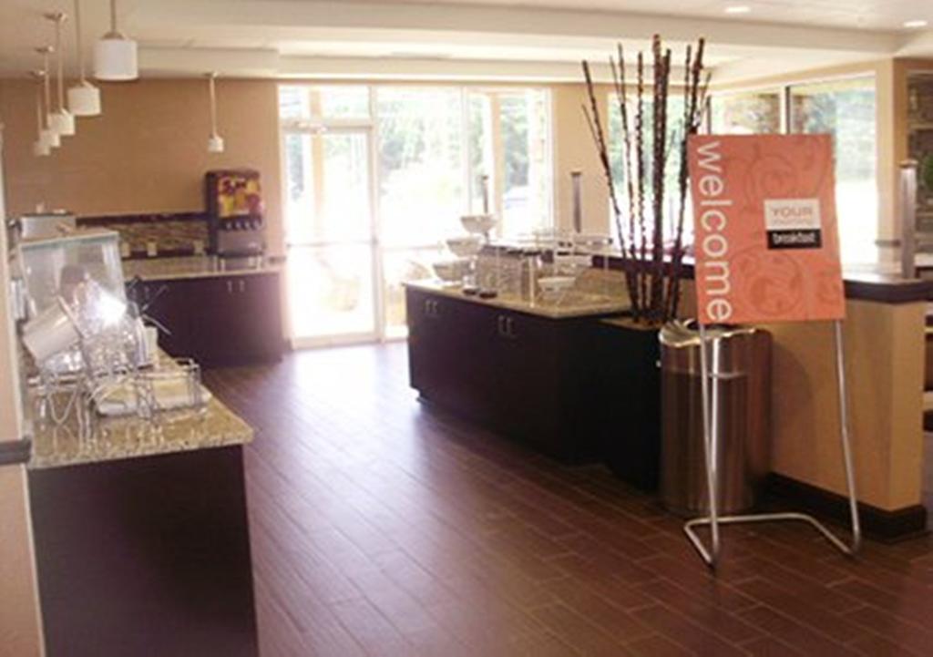 Comfort Inn & Suites Dothan East Екстериор снимка