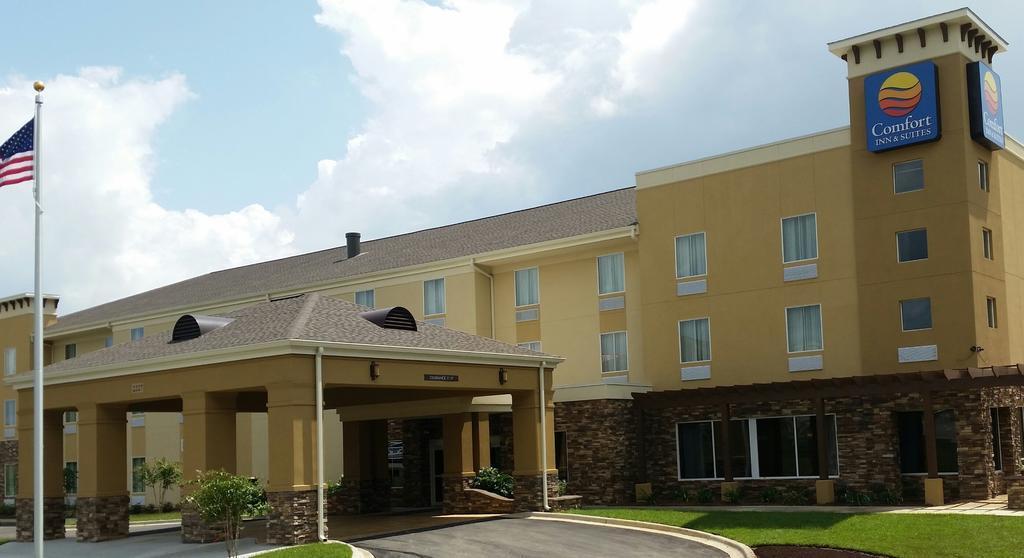Comfort Inn & Suites Dothan East Екстериор снимка