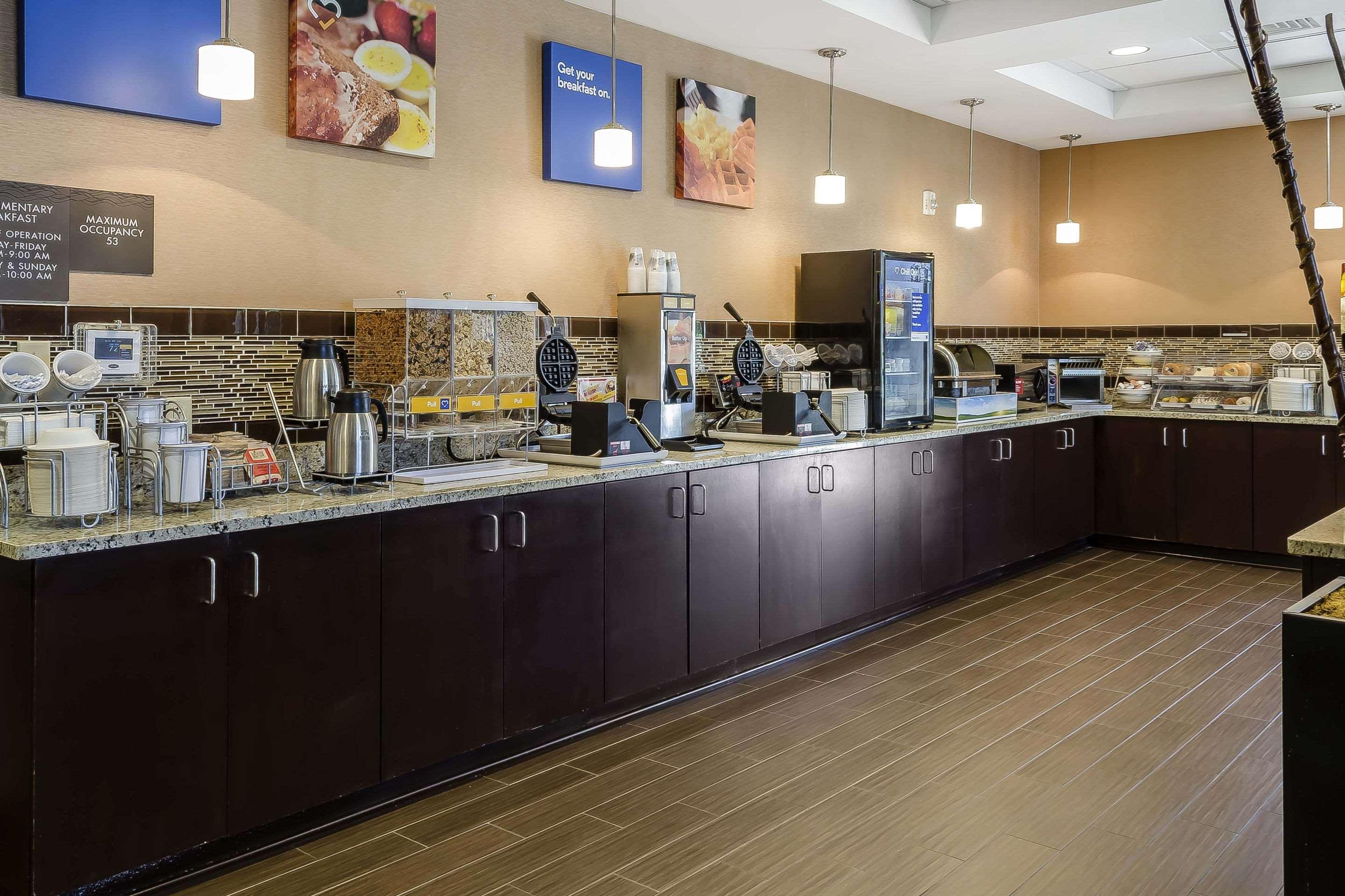 Comfort Inn & Suites Dothan East Екстериор снимка