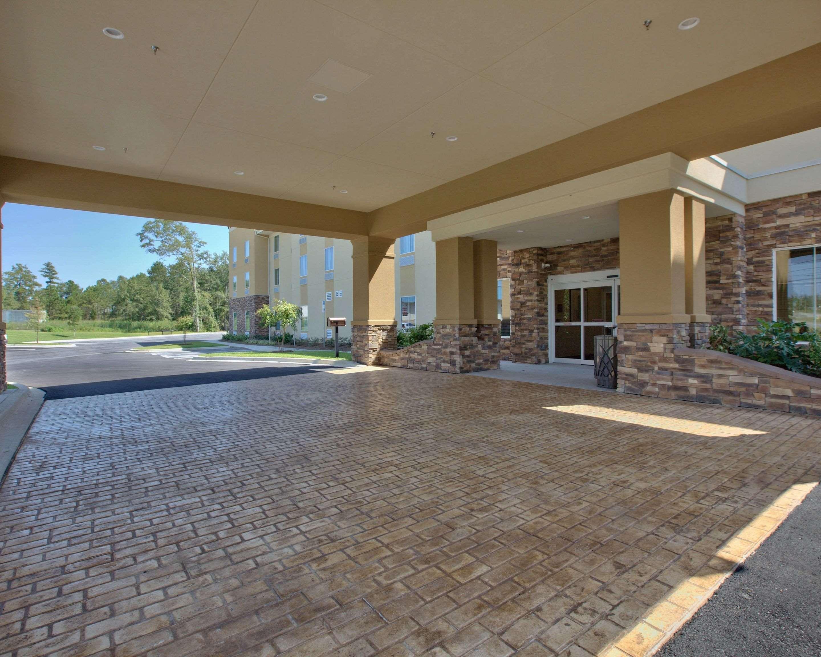 Comfort Inn & Suites Dothan East Екстериор снимка