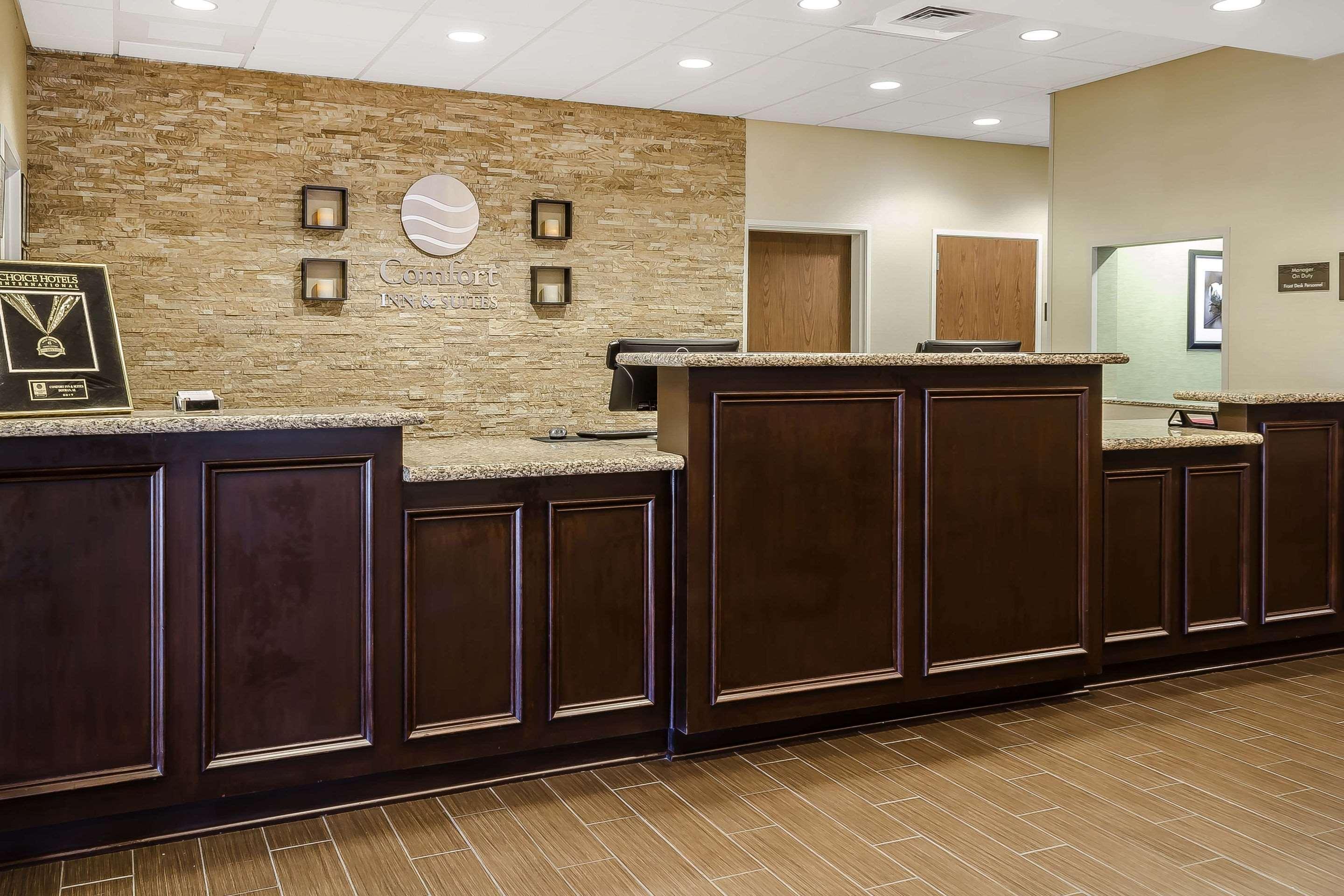 Comfort Inn & Suites Dothan East Екстериор снимка