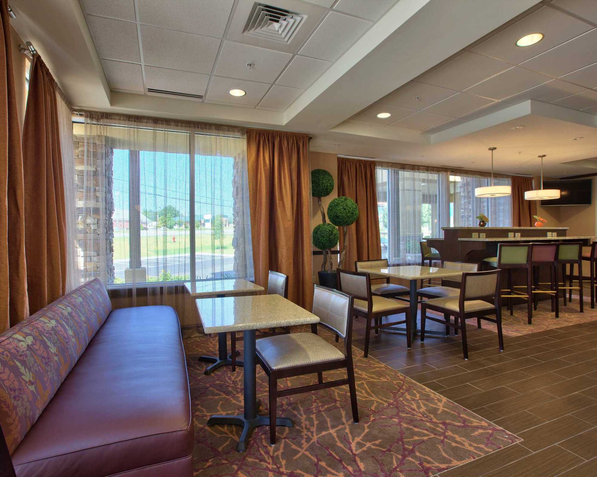 Comfort Inn & Suites Dothan East Съоръжения снимка
