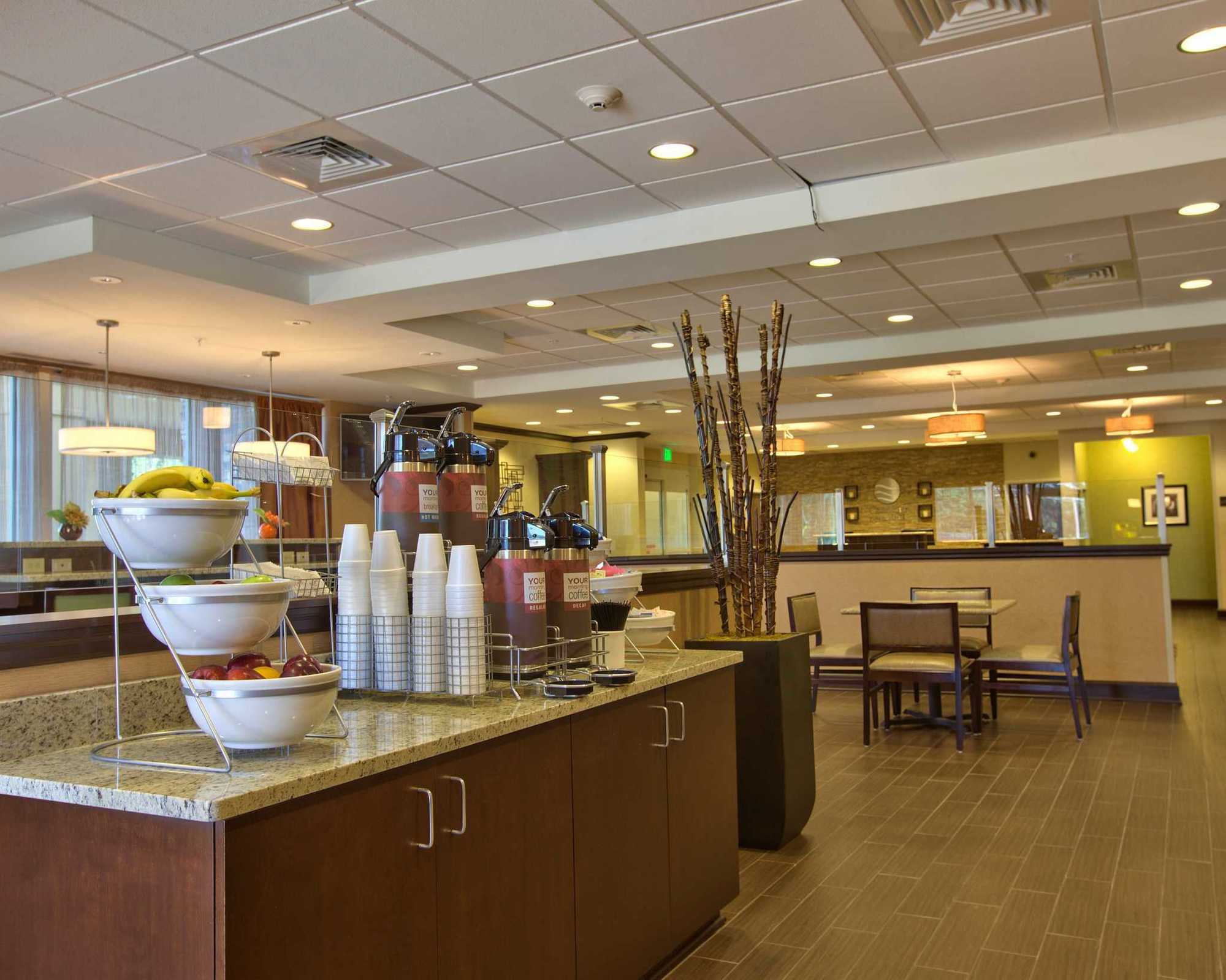 Comfort Inn & Suites Dothan East Съоръжения снимка