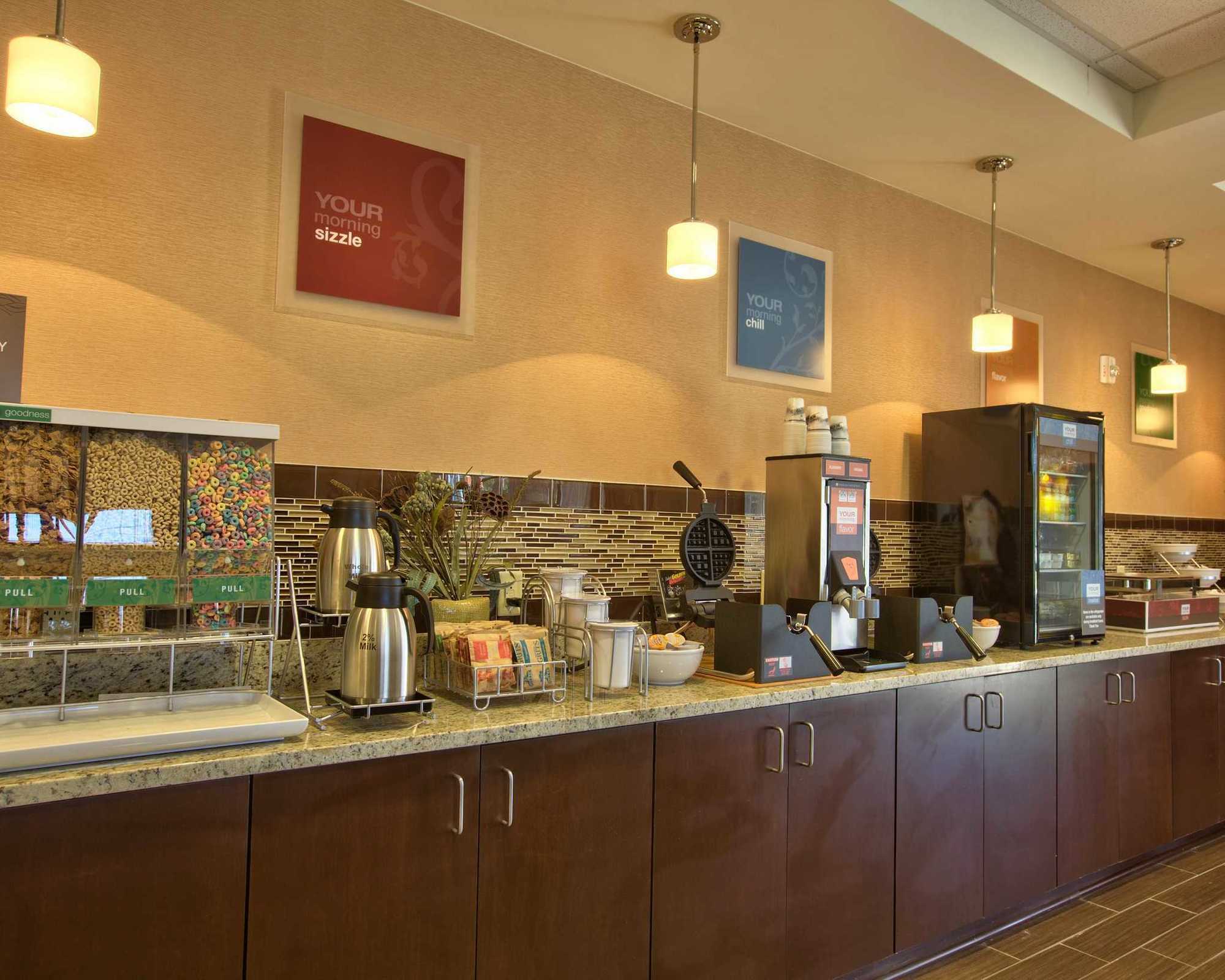 Comfort Inn & Suites Dothan East Съоръжения снимка