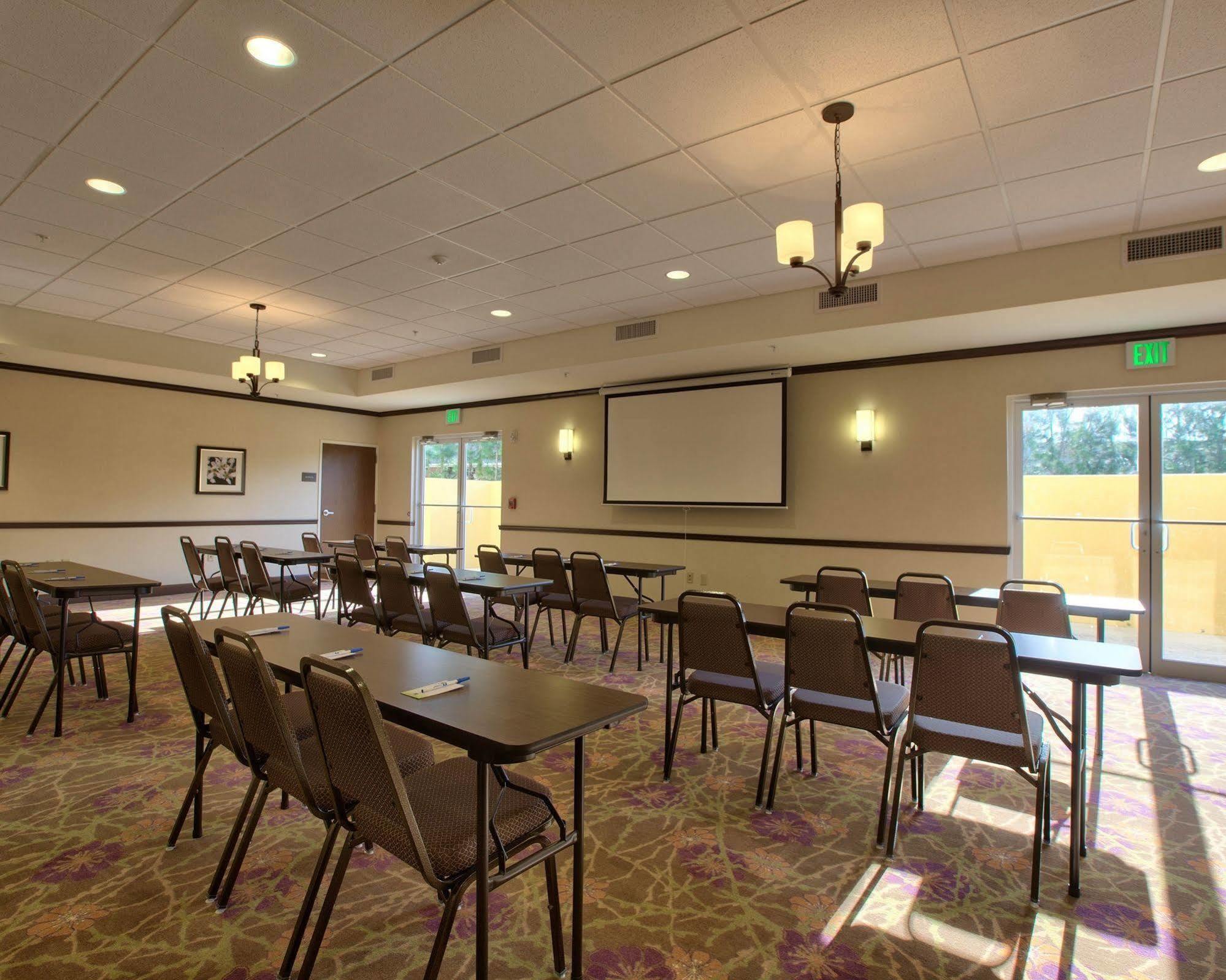 Comfort Inn & Suites Dothan East Екстериор снимка